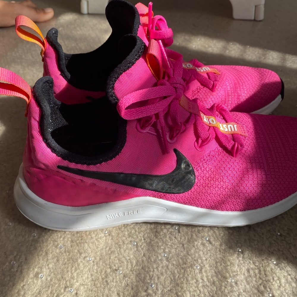 Almost new PINK NIKE FREE trainers